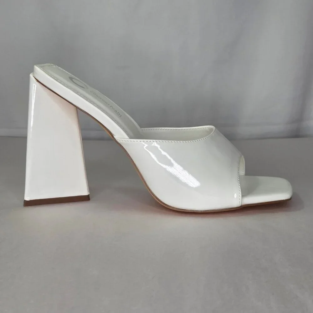 NWT Journee Collection Women's Kammali Sculpted Heel Sandals - Off White